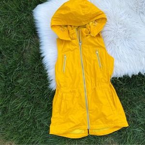 ATHLETA Yellow Water Resistant Hooded Fully Lined Vest XXS